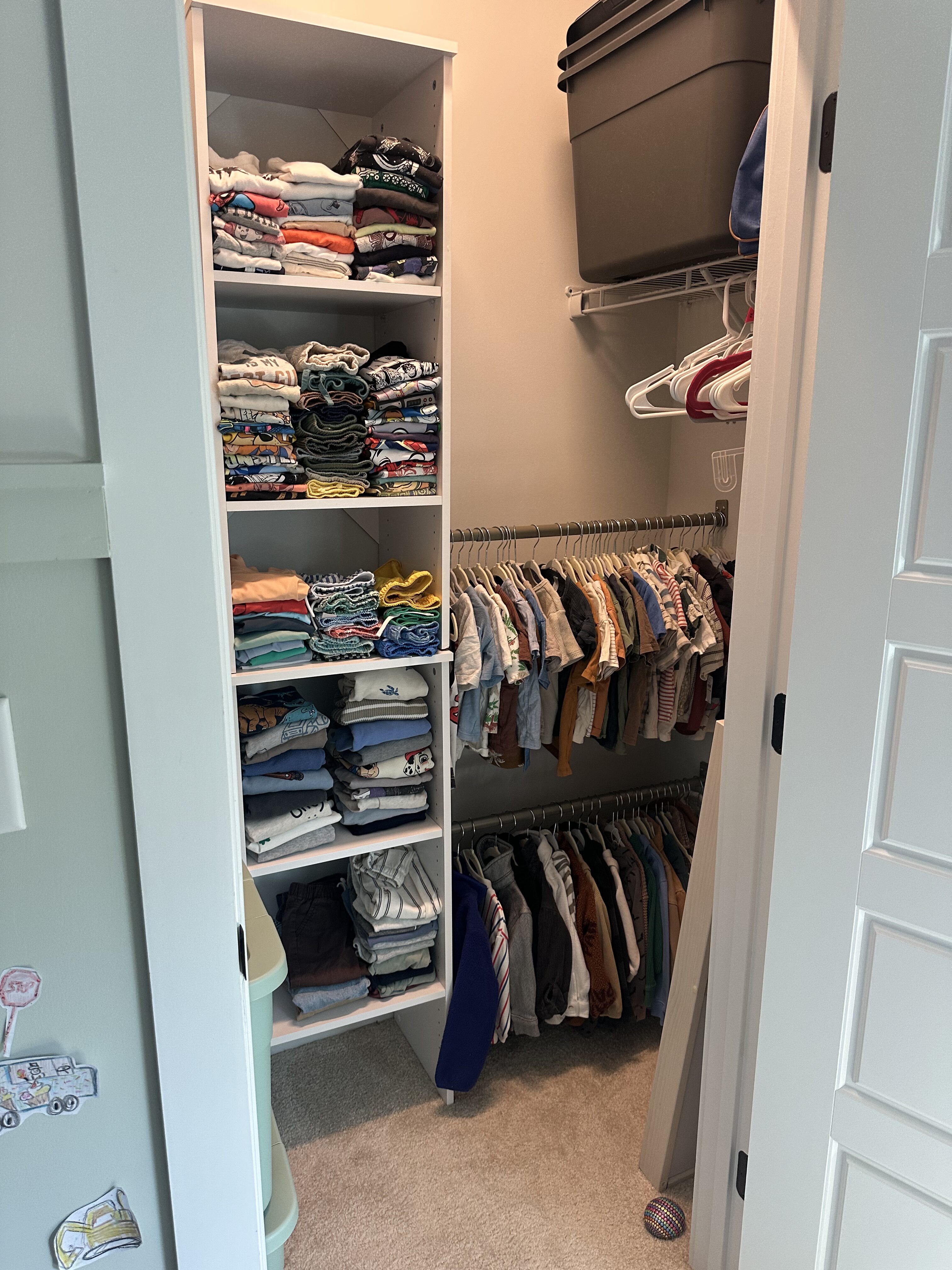 housecleaning, house clean, tidy up, lifestyle, motherhood, simple, toddler mom, cleaning tips, organized space, toy rotation