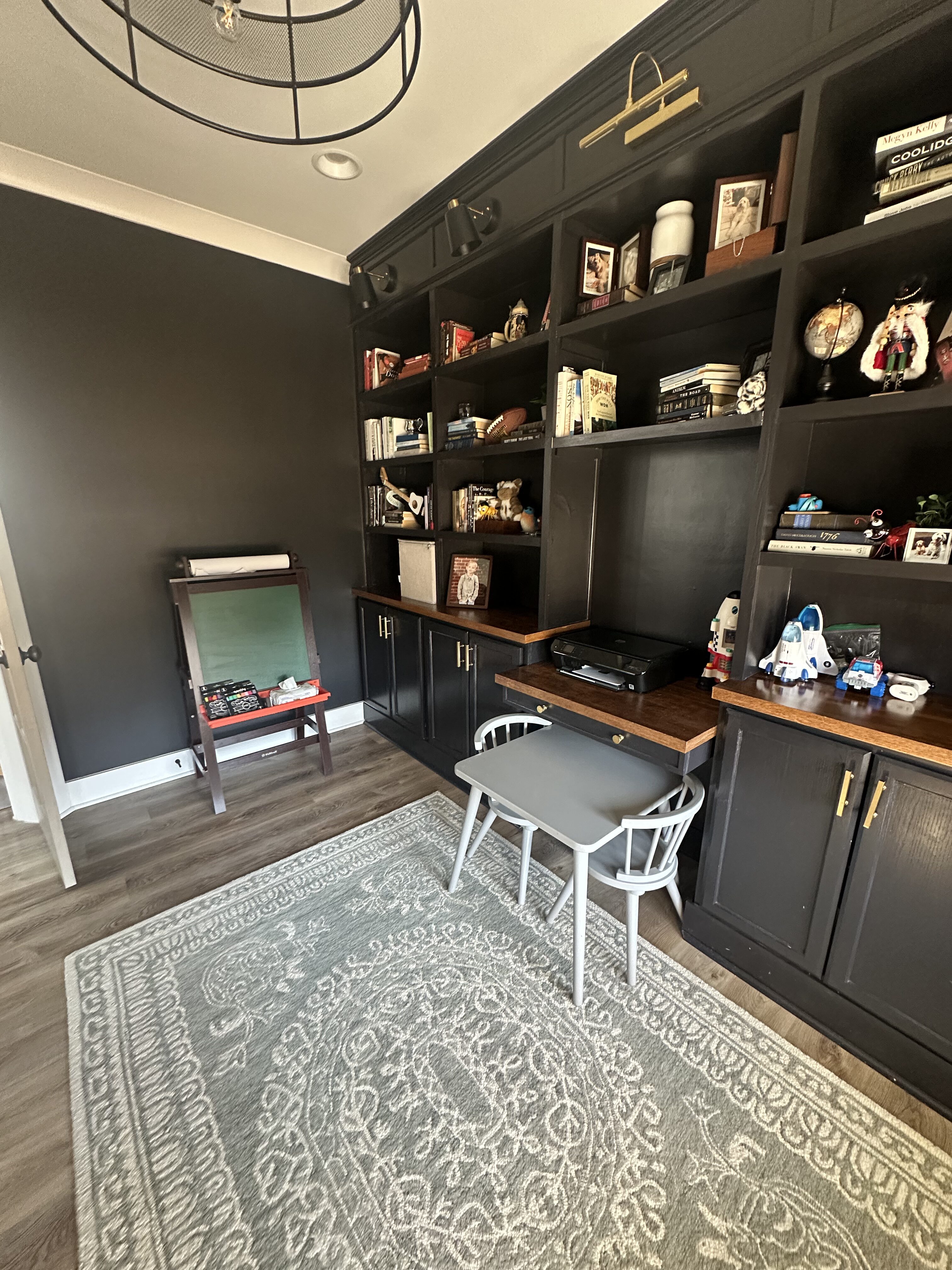 housecleaning, house clean, tidy up, lifestyle, motherhood, simple, toddler mom, cleaning tips, organized space, toy rotation