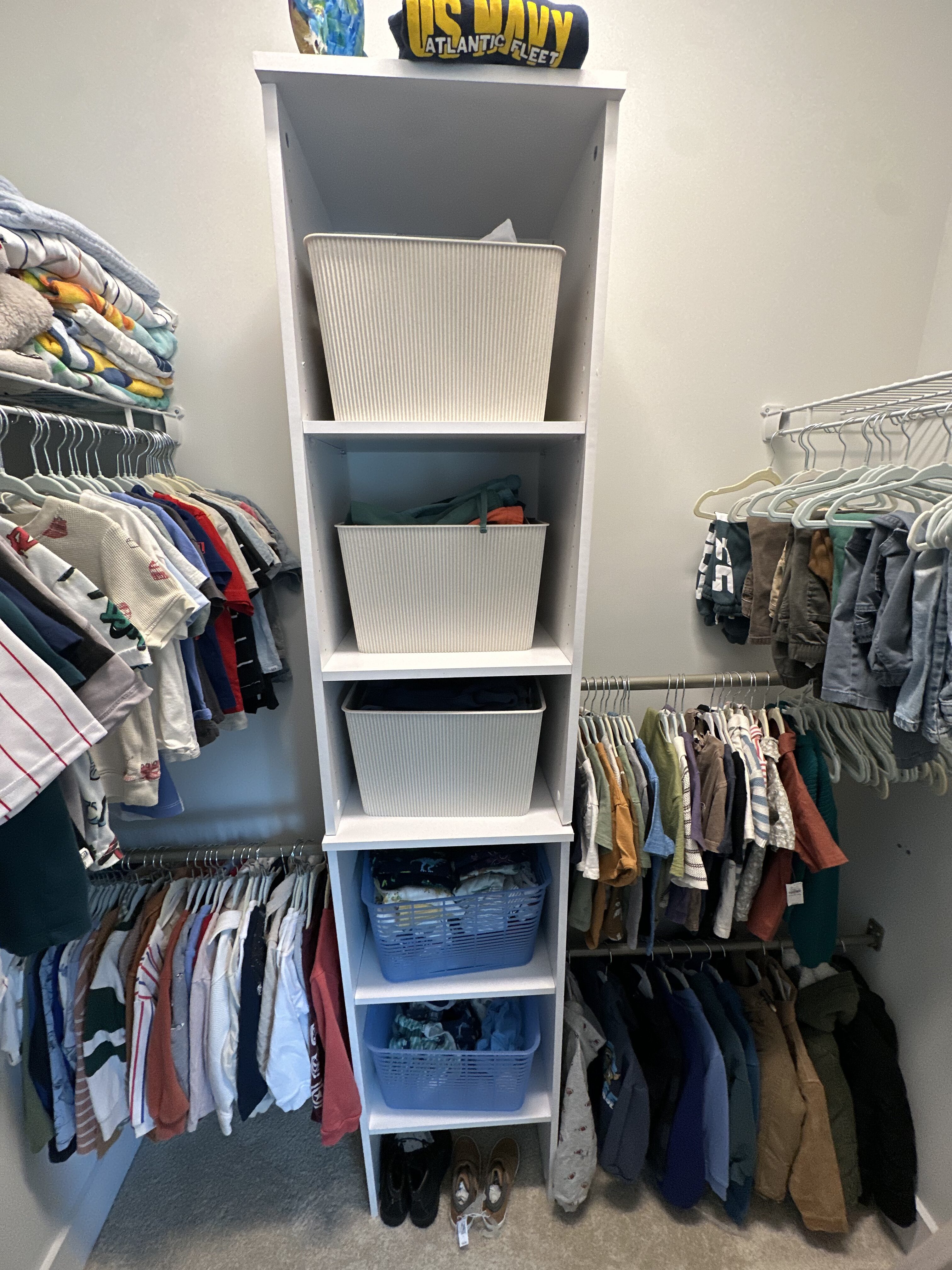 housecleaning, house clean, tidy up, lifestyle, motherhood, simple, toddler mom, cleaning tips, organized space, toy rotation