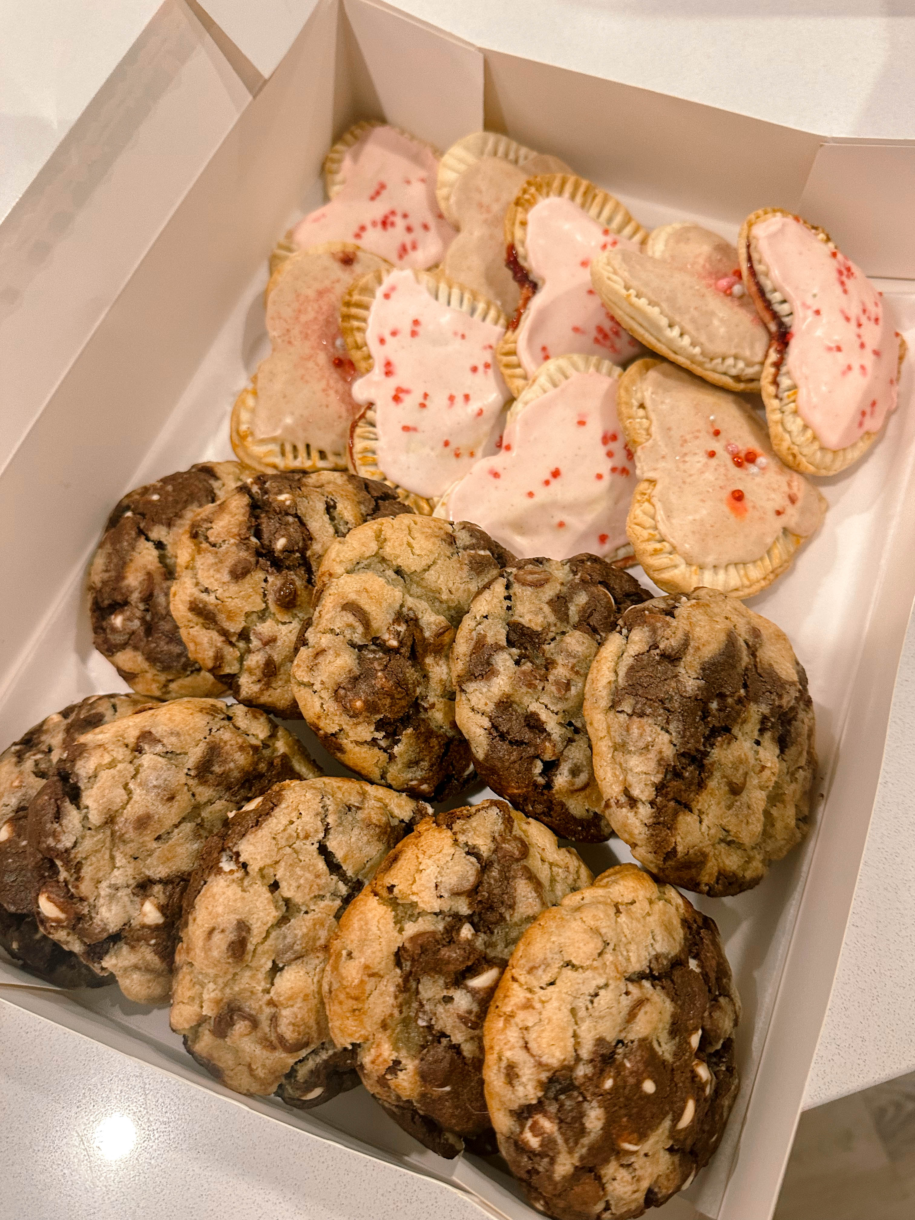 the best cookie recipe, marble cookies, chocolate chip, white chocolate, baked gooey cookies, amazing cookies, dough, white chocolate chips, cocoa powder, holiday cookies, famous cookie recipe, baking, marble cookies