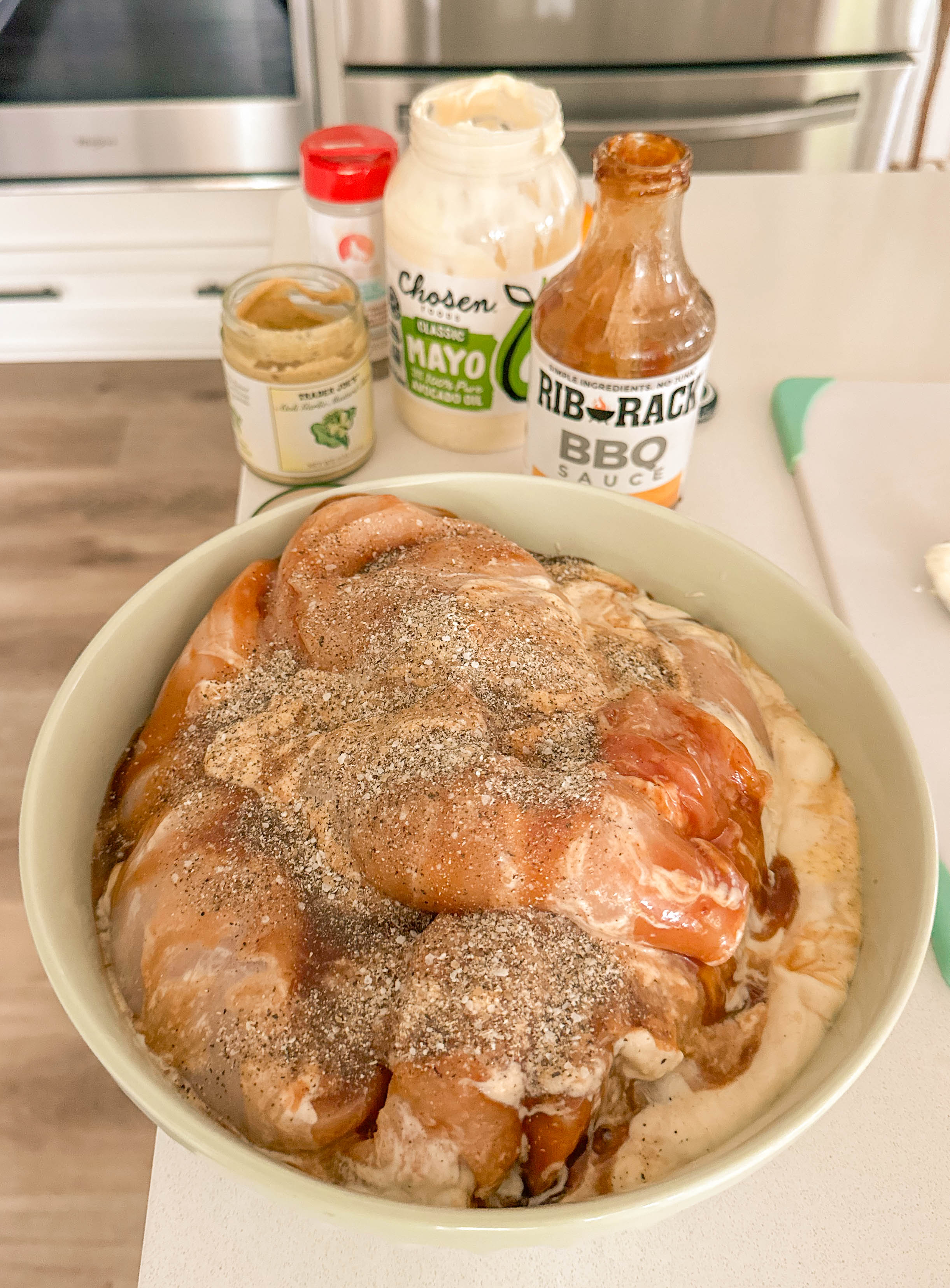 best marinated grilled chicken, how to make grilled chicken, mayo barbecue marinade, mayonaise chicken, healthy, keto, recipes, clean eating, meal prep, gluten free, honey mustard