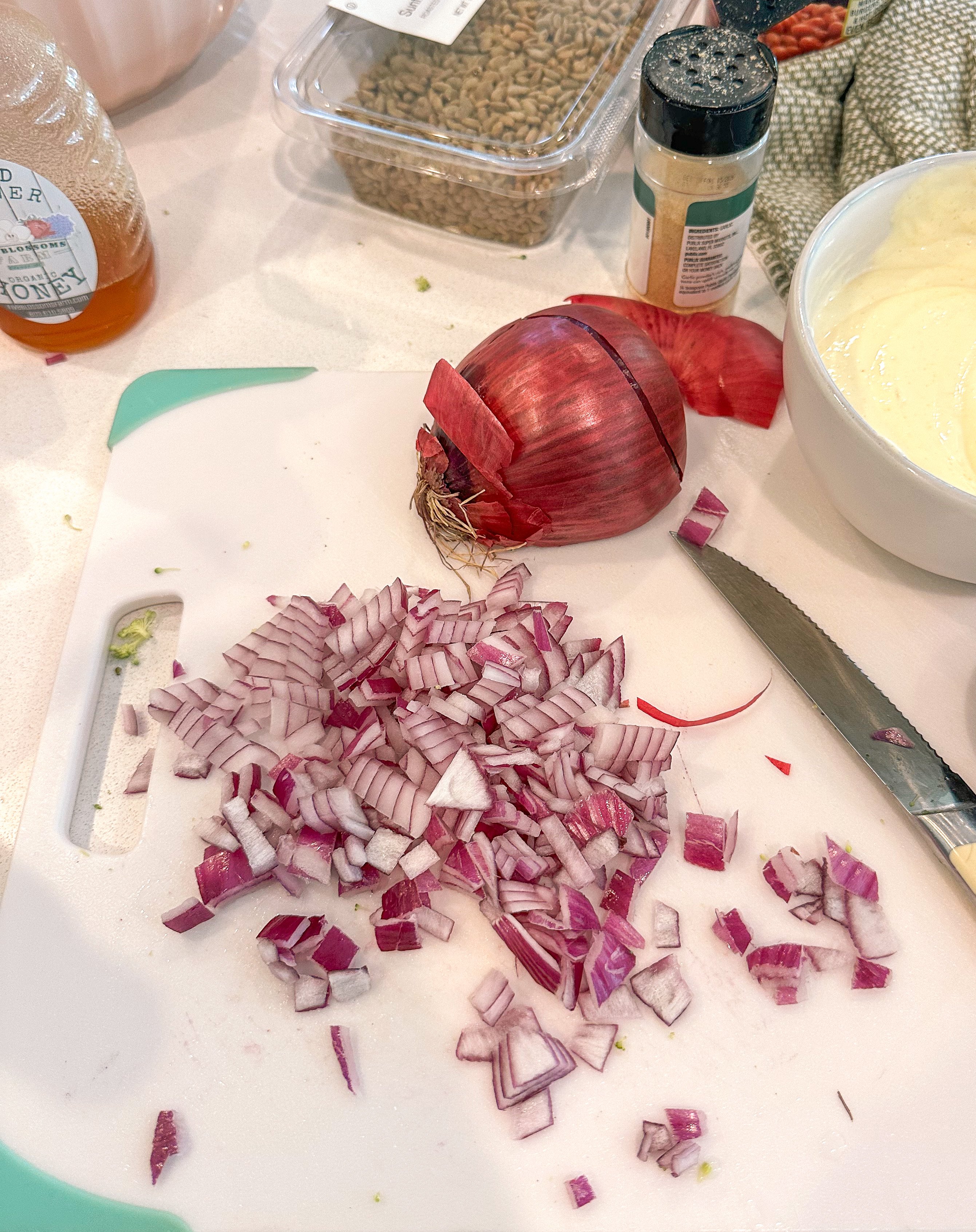 healthy broccoli salad, broccoli salad recipe, healthy broccoli salad recipe, easy broccoli salad, homemade broccoli salad, clean eating broccoli salad, healthy side dish recipe, broccoli salad with avocado oil dressing, light broccoli salad, nutritious broccoli salad, fresh broccoli salad, broccoli salad without mayo, low sugar broccoli salad, gluten free broccoli salad, dairy free broccoli salad, easy healthy broccoli salad recipe, healthy broccoli salad for meal prep, broccoli salad with healthy dressing, broccoli salad with paleo mayonnaise, best healthy broccoli salad, make ahead broccoli salad, broccoli salad for potlucks, healthy summer broccoli salad, crunchy healthy broccoli salad, broccoli salad with Greek yogurt