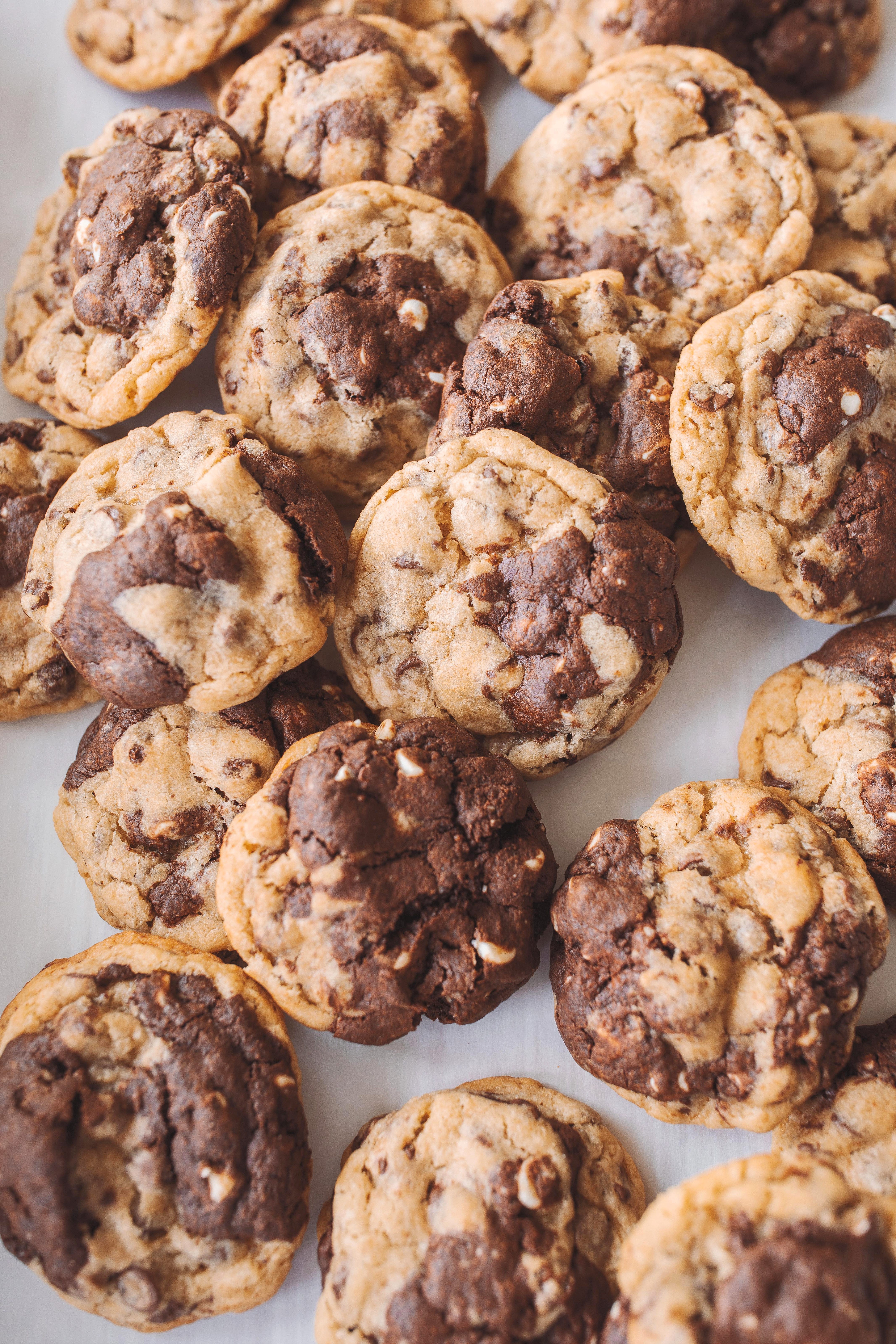 the best cookie recipe, marble cookies, chocolate chip, white chocolate, baked gooey cookies, amazing cookies, dough, white chocolate chips, cocoa powder, holiday cookies, famous cookie recipe, baking, marble cookies