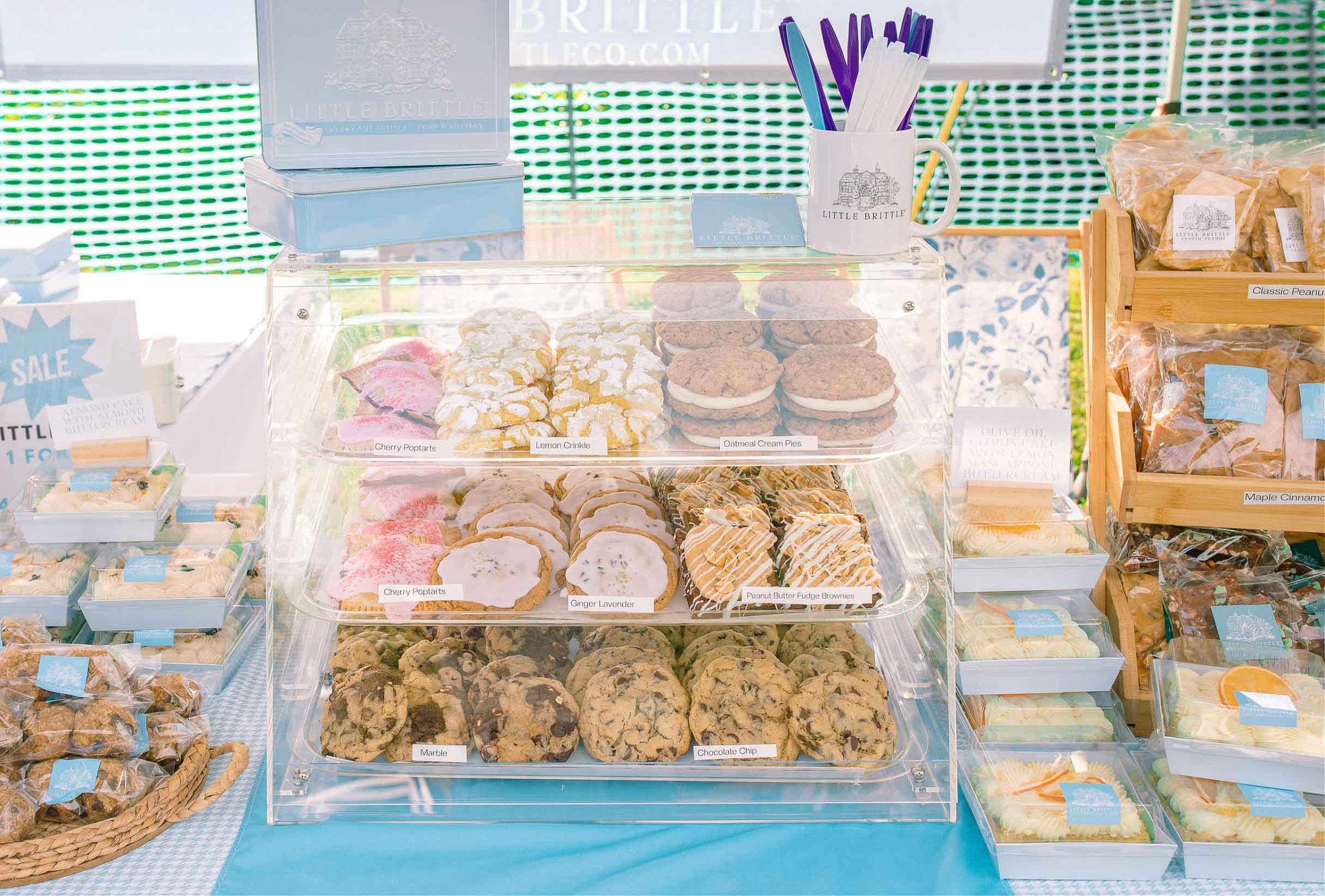 heart poptarts, cherry poptarts, brown sugar poptarts, cute poptart dessert, easy diy poptarts, valentines day, pastries, cherry almond poptarts, cute gift ideas, bakery box, recipe, easy dessert, frosted poptarts