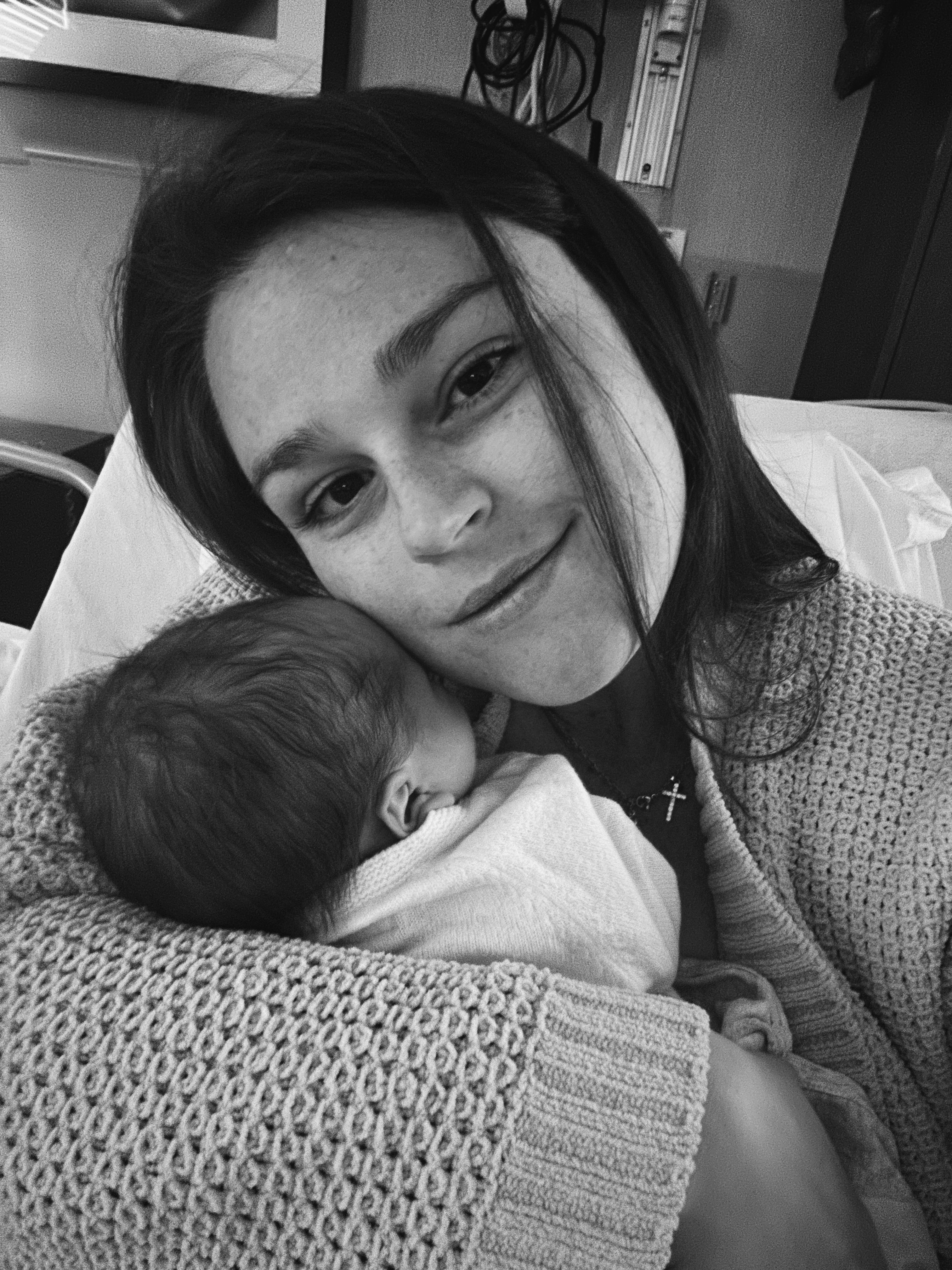 Birth blog, starbucks labor drink, birth story, second pregnancy, motherhood, mom life, lifestyle blog, labor, natural birth, boy mom