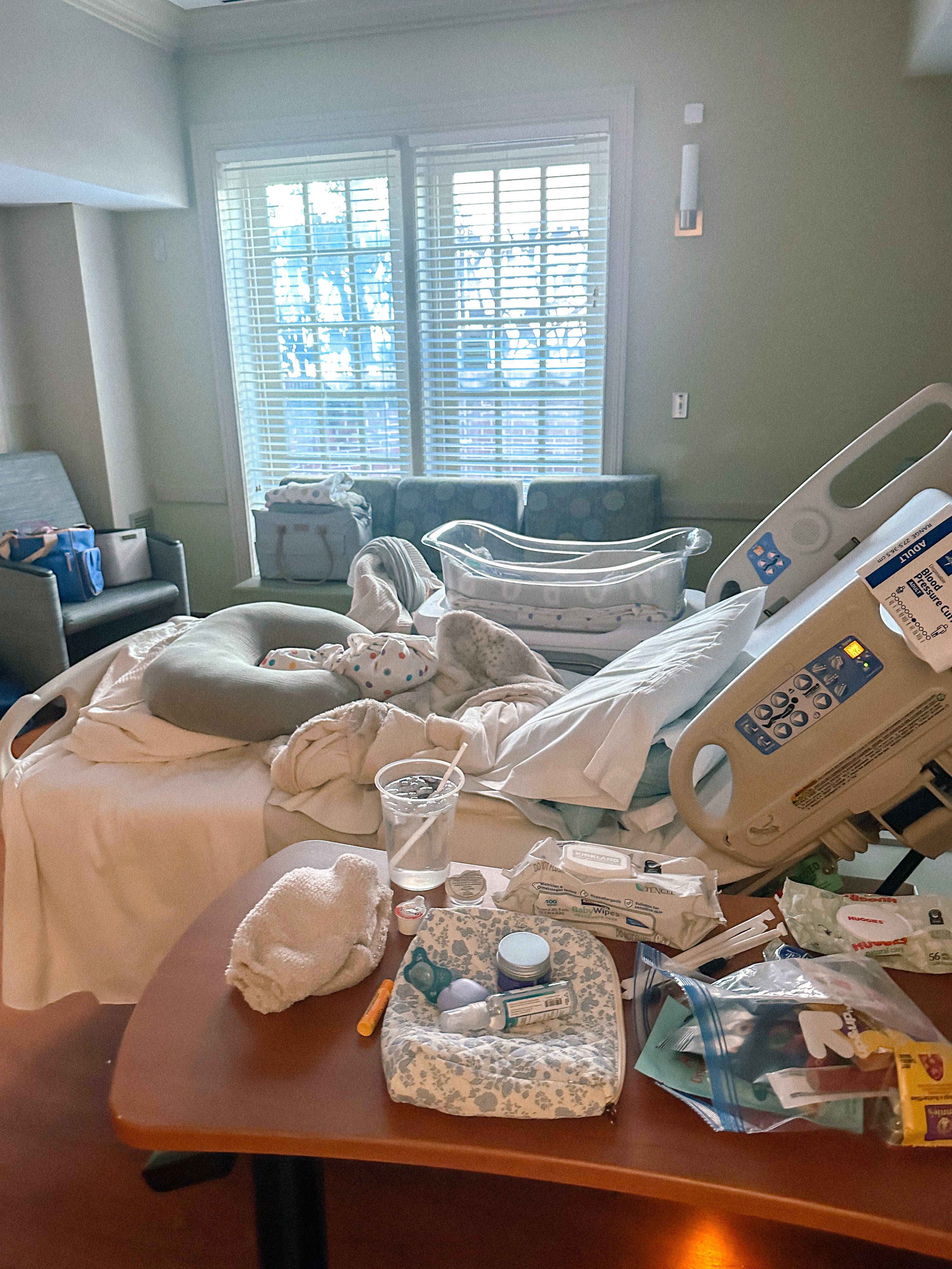 Birth blog, starbucks labor drink, birth story, second pregnancy, motherhood, mom life, lifestyle blog, labor, natural birth, boy mom