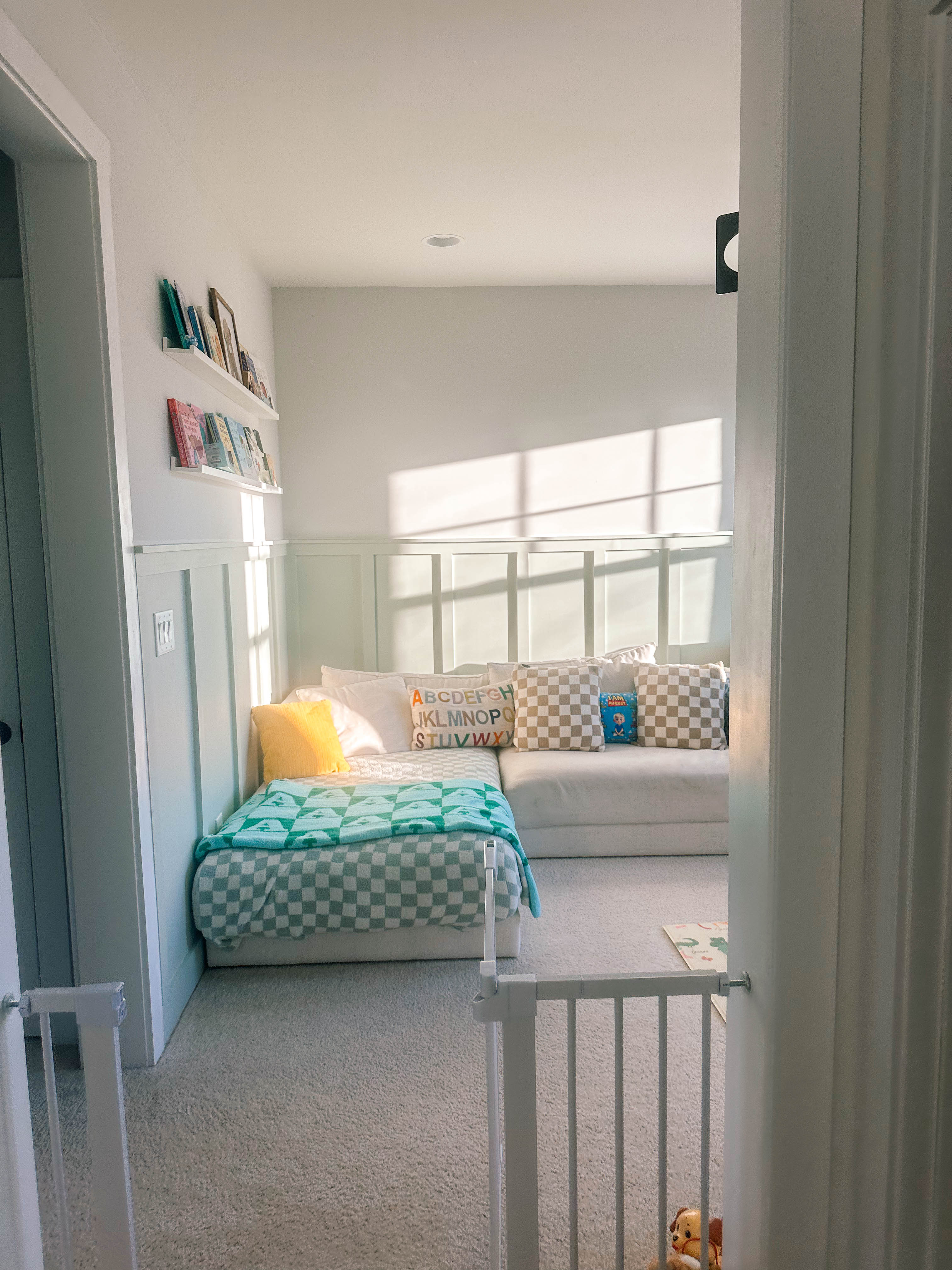 motherhood recap blog, lifestyle, mom life, toddler mom, south carolina, fort mill, swiss cheese, sherry chicken, healthy food, poppyseed kitchen, swim lessons, dinner ideas, motherhood, pregnancy, maternity, sourdough, birthday, cake, birds, food, snacks, snow day, snowing, tea, life