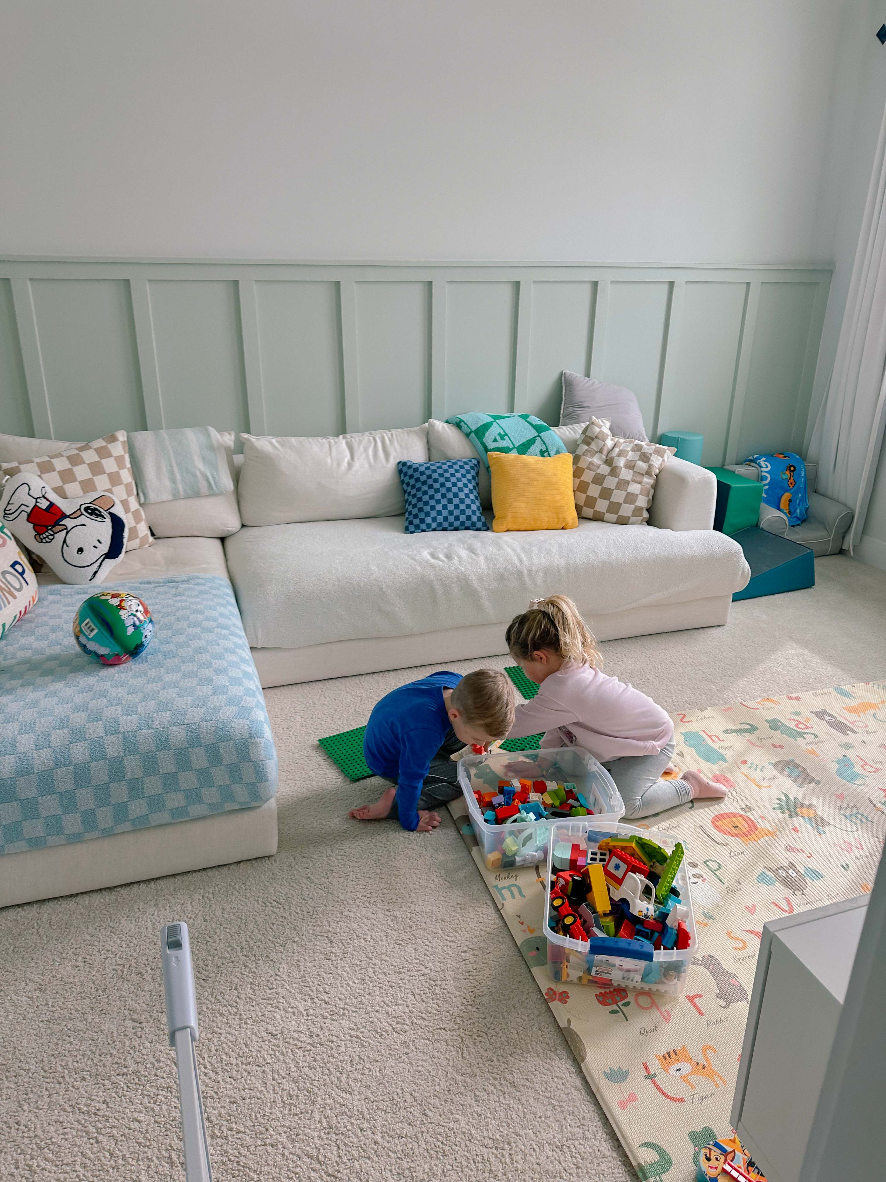 motherhood recap blog, lifestyle, mom life, toddler mom, south carolina, fort mill, swiss cheese, sherry chicken, healthy food, poppyseed kitchen, swim lessons, dinner ideas, motherhood, pregnancy, maternity, sourdough, birthday, cake, birds, food, snacks, snow day, snowing, tea, life