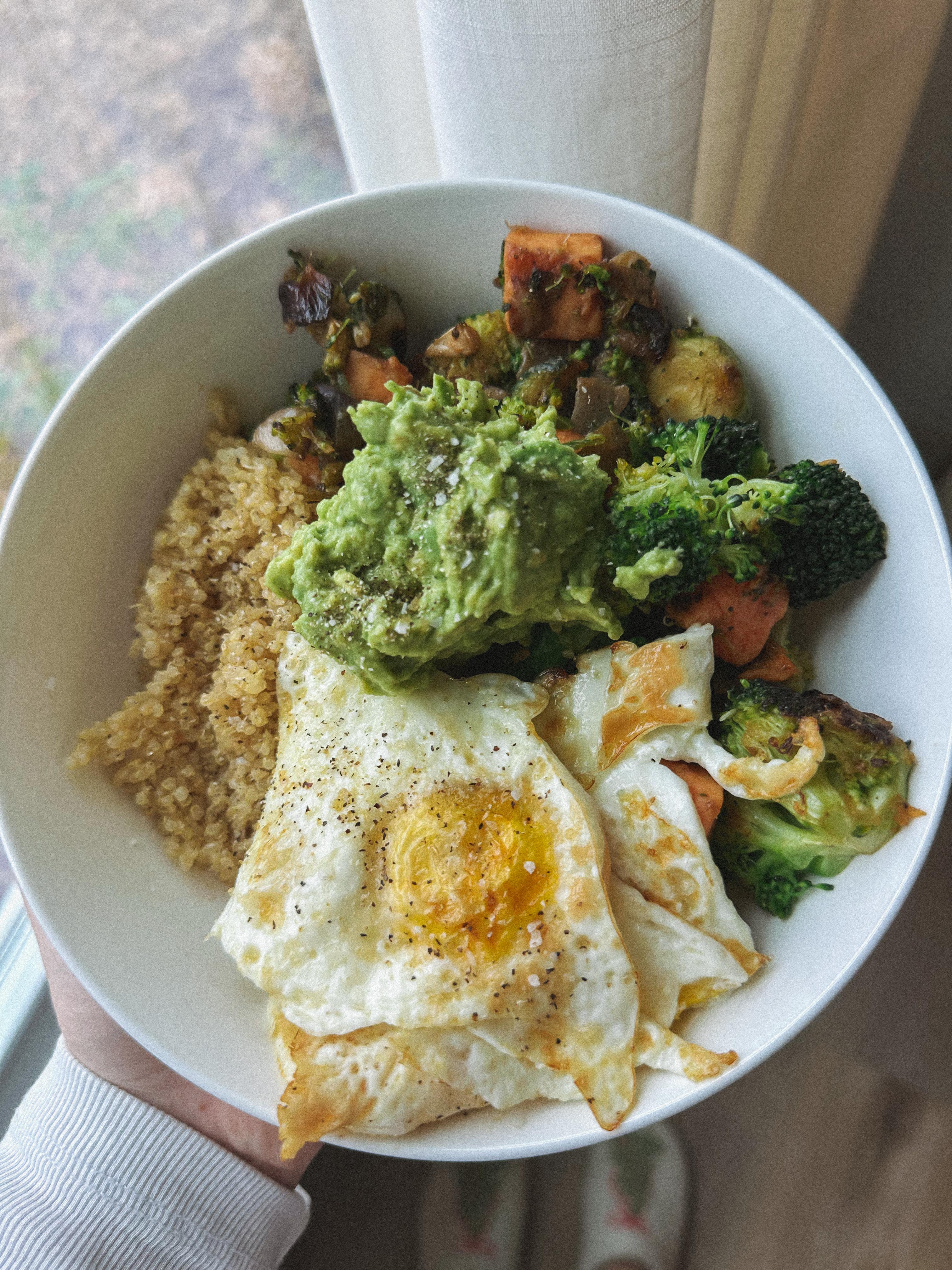 lifestyle blog, simply taralynn, bird buddy, toddler mom, newborn, mom blog, day in the life, food, recipes, newborn, boy mom, coffee, fort mill, sourdough, life, bush n vine, farms, york sc, coffee shops, rock hill, charlotte, mommy blogger, spring, healthy food