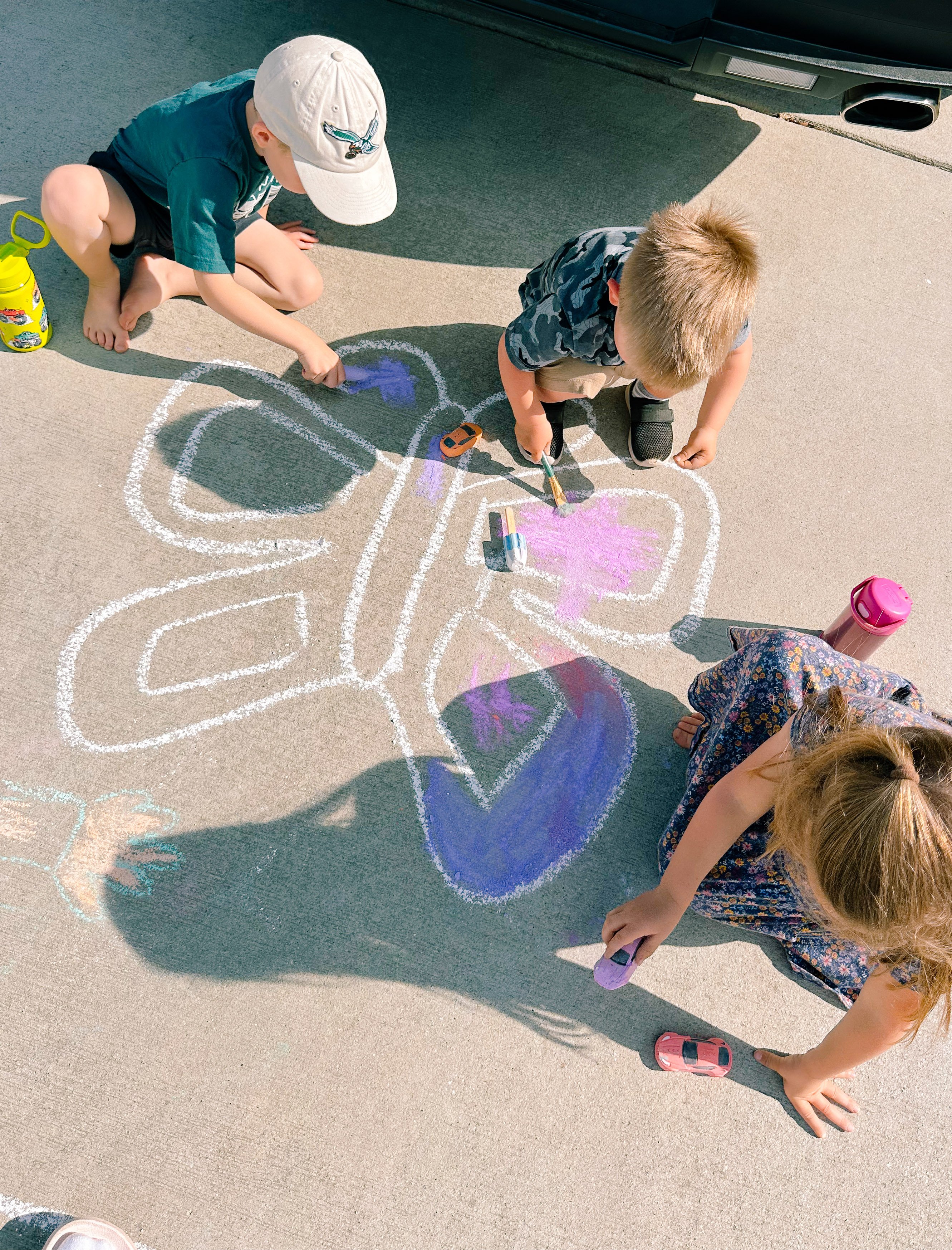 weekly recap, motherhood blog, lifestyle, charlotte, soccer mom, healthy food, lifestyle, dinner for family, postpartum, newborn, boy mom, fort mill, easter, bush n vine, york, anne springs, spring break, motherhood lifestyle blogger, carowinds, healthy dinner ideas, chalk, boy mom, walking, life with toddlers, church, home, baking, gardening, rock hill, spring, coffee, parks