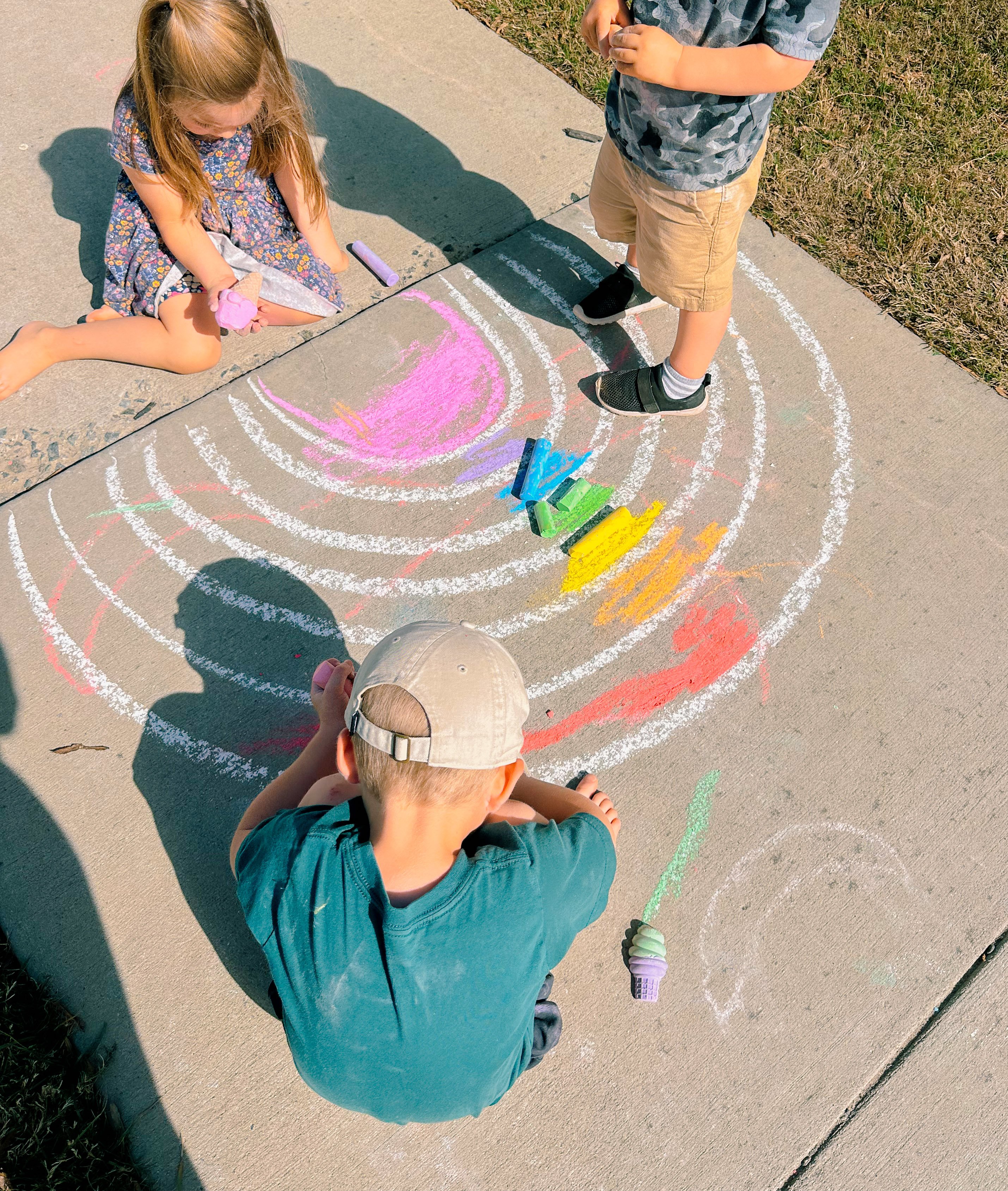 weekly recap, motherhood blog, lifestyle, charlotte, soccer mom, healthy food, lifestyle, dinner for family, postpartum, newborn, boy mom, fort mill, easter, bush n vine, york, anne springs, spring break, motherhood lifestyle blogger, carowinds, healthy dinner ideas, chalk, boy mom, walking, life with toddlers, church, home, baking, gardening, rock hill, spring, coffee, parks