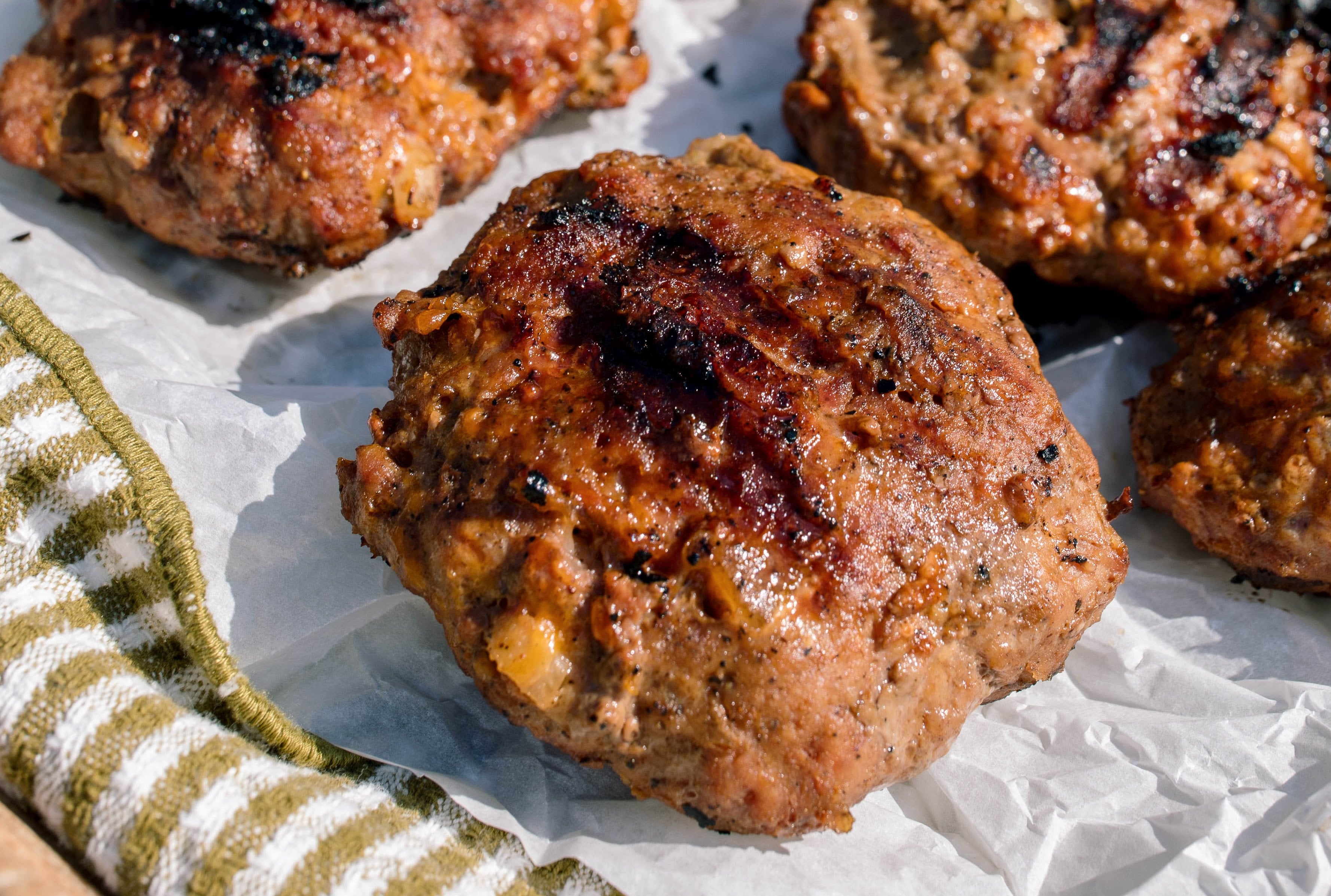 teriyaki burger, grilled teriyaki burger, sweet teriyaki burger, teriyaki cheeseburger, easy grilled burger recipe, homemade teriyaki burger, sweet and savory burger, grilled cheddar burger, juicy grilled burgers, summer grilling recipes, backyard BBQ burger recipe, teriyaki burger with cheddar cheese, soy sauce burger recipe, brown sugar burger recipe, grilled beef and turkey burgers