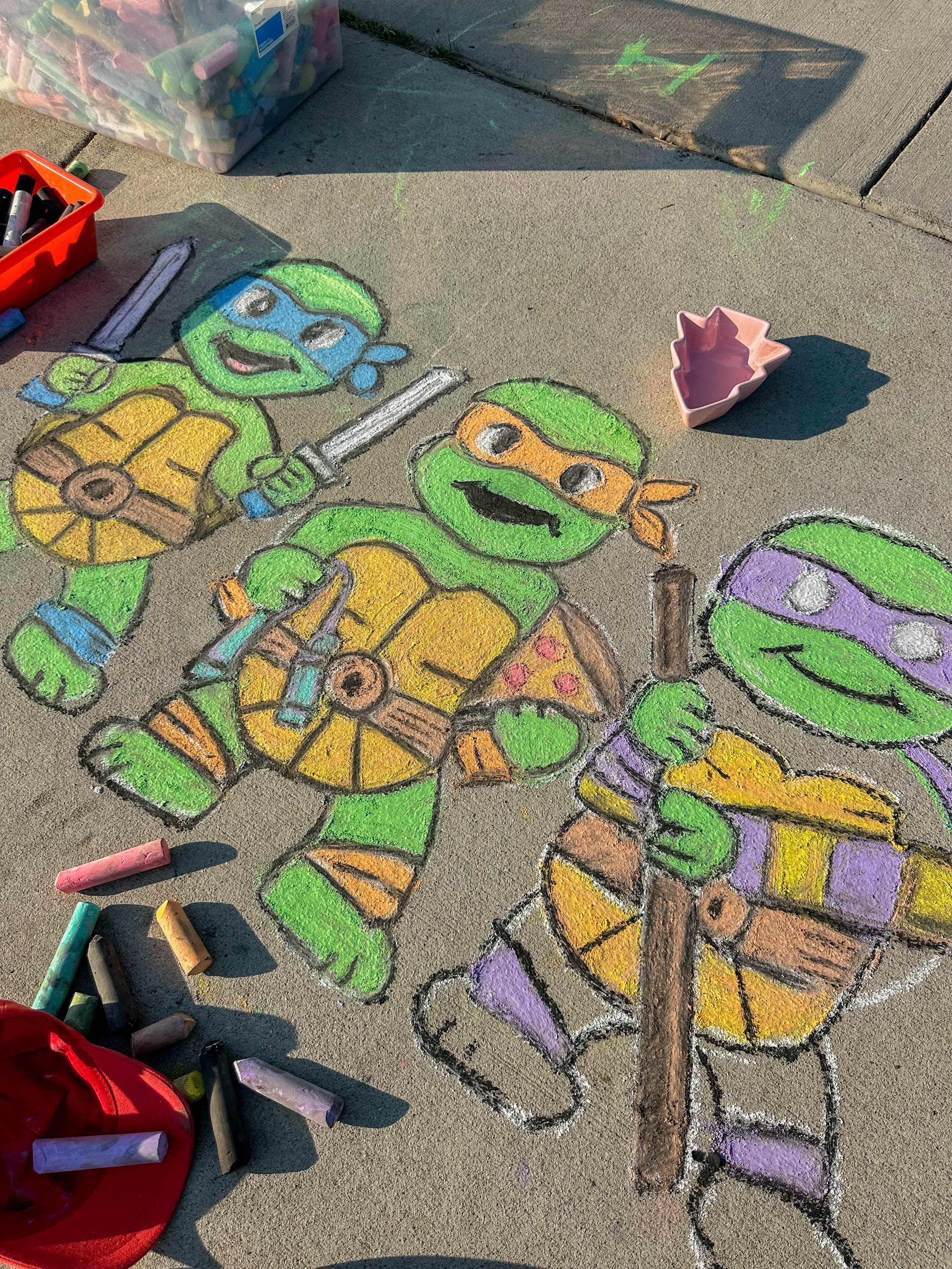 chalk art, chalk, sidewalk chalk, ninja turtles, ninja turtle chalk, chalk fun, summer, toddler, boy mom, chalk tutorial