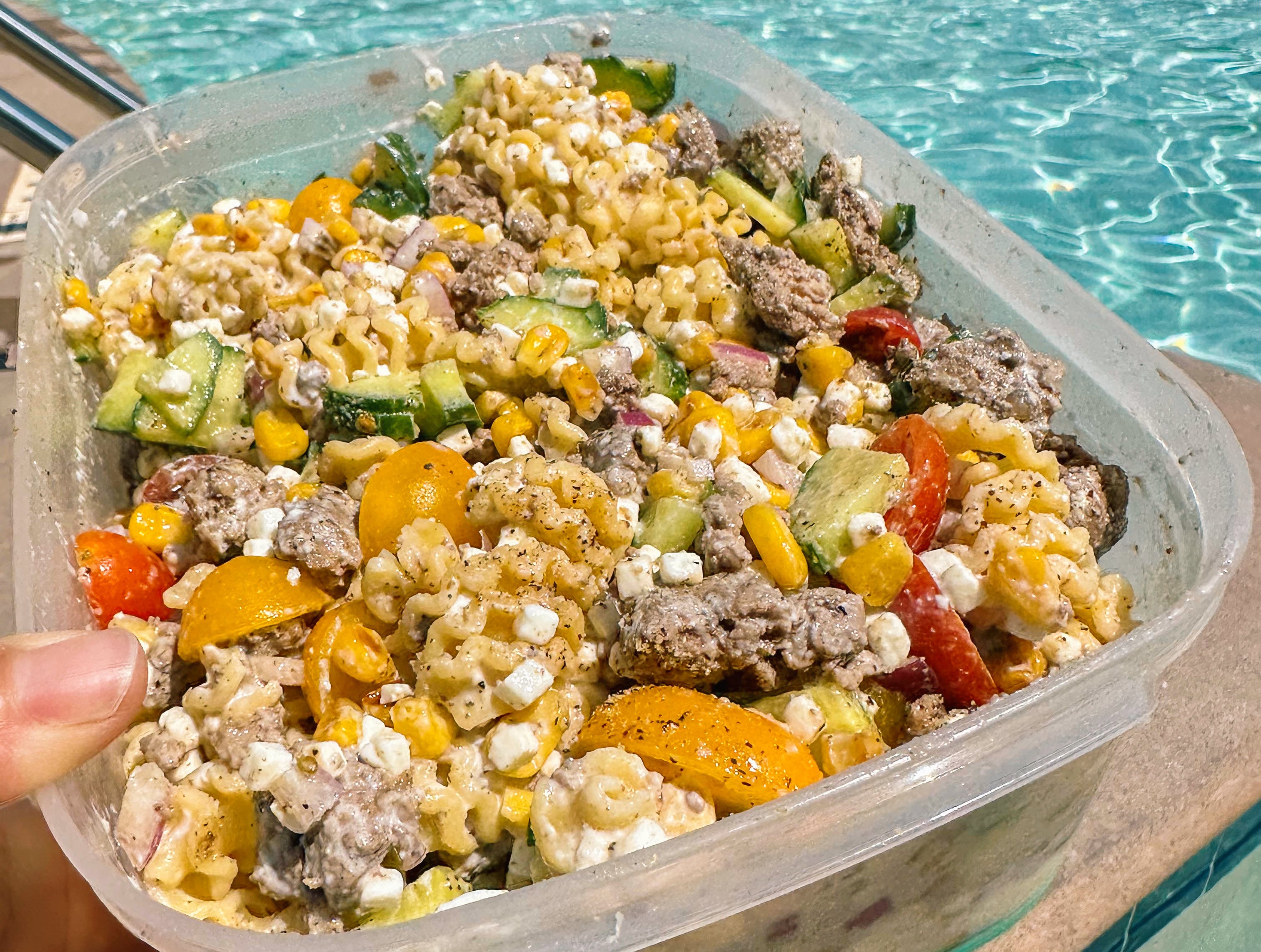 protein pasta, protein recipe, cottage cheese, ground beef, organic, poolside, fit for summer, healthy recipes, summer pasta salad, garden vegetables, fresh recipe, fresh food, what to bring to the pool, easy snack, cottage cheese pasta, ground beef pasta, arctic seasoning
