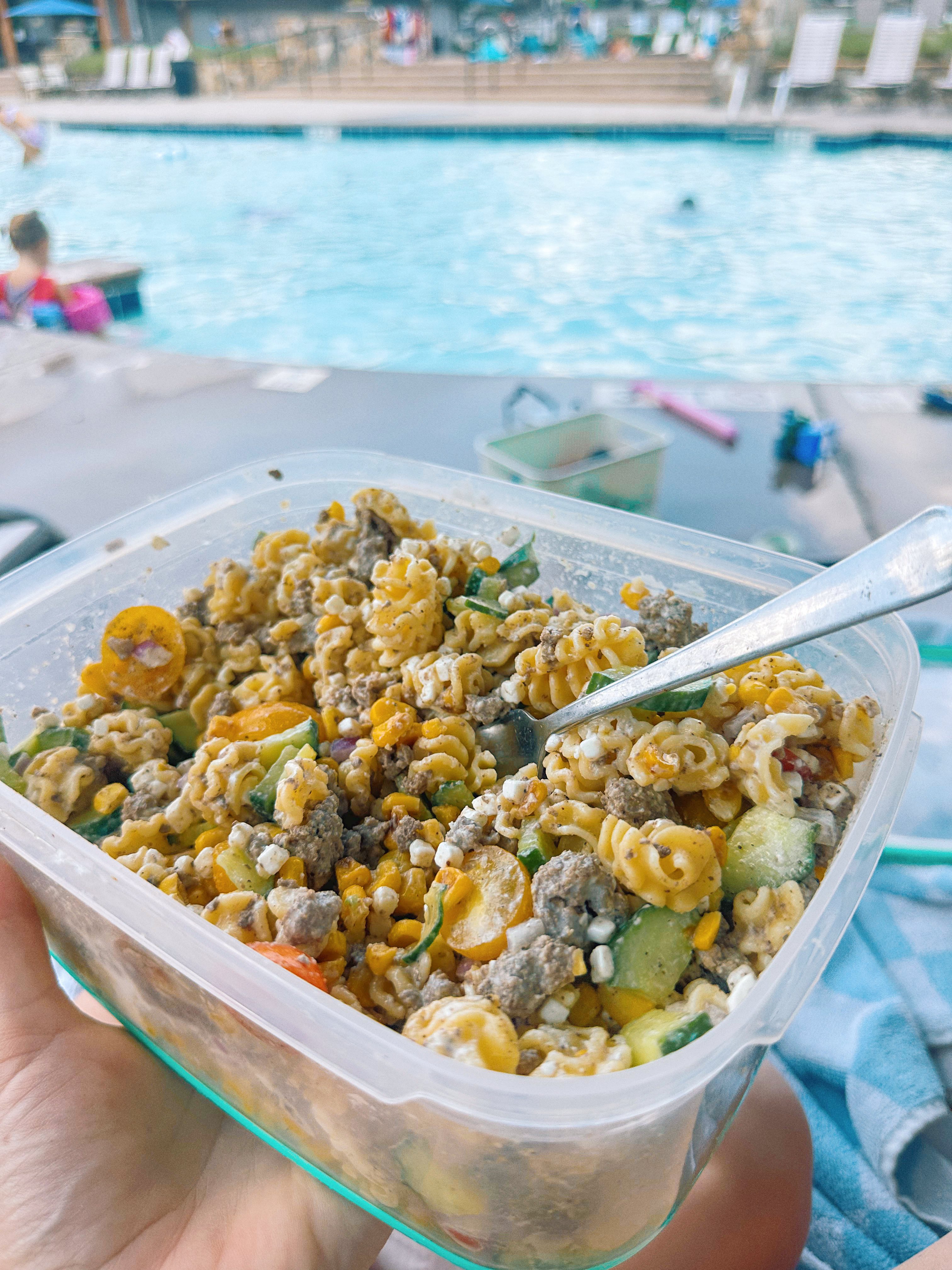 protein pasta, protein recipe, cottage cheese, ground beef, organic, poolside, fit for summer, healthy recipes, summer pasta salad, garden vegetables, fresh recipe, fresh food, what to bring to the pool, easy snack, cottage cheese pasta, ground beef pasta, arctic seasoning