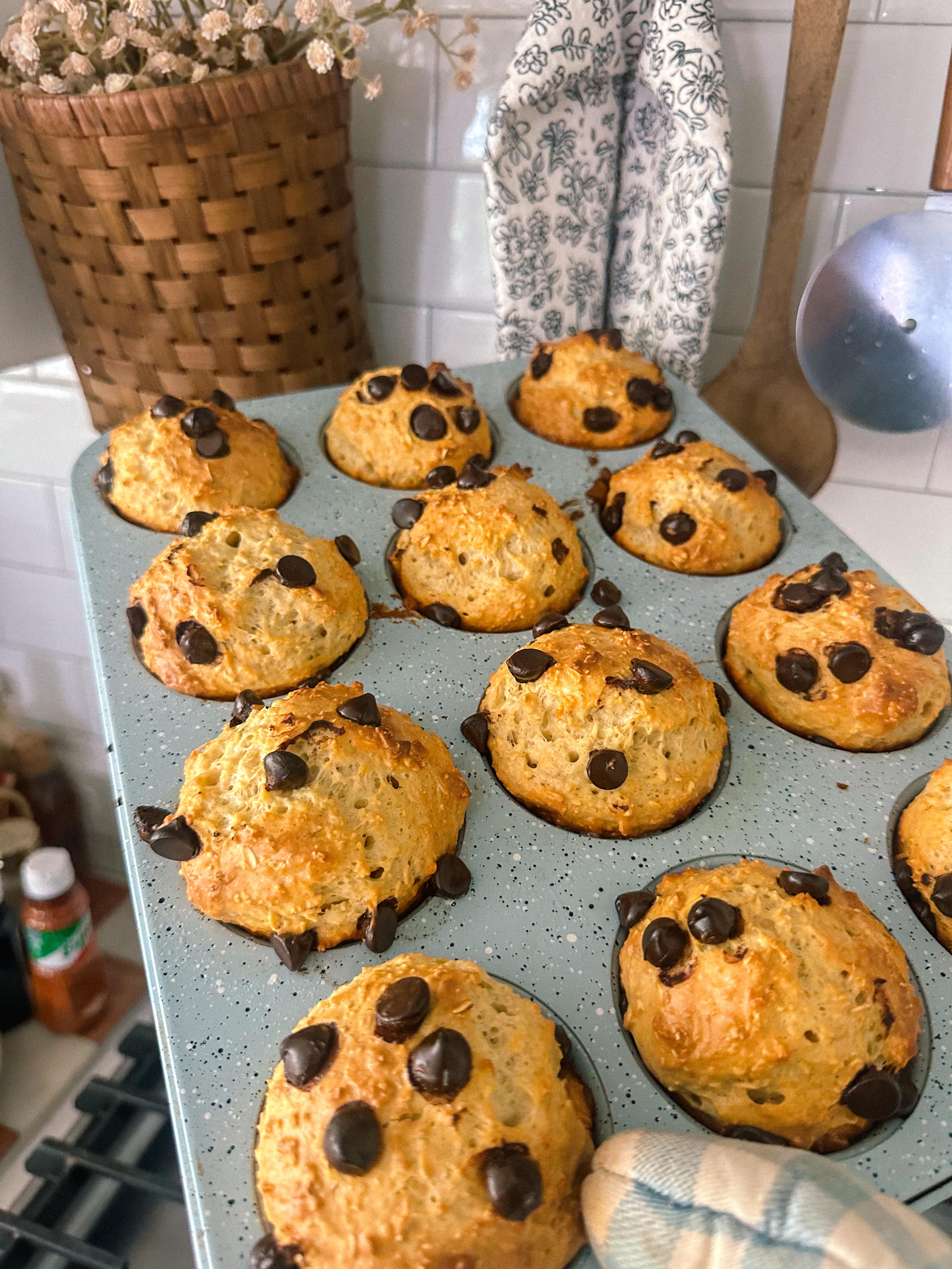 cottage cheese protein muffins, high protein muffins, 4 ingredient protein muffins, healthy protein muffins, no added sugar muffins, cottage cheese muffins, protein powder muffins, oat protein muffins, high protein breakfast muffins, easy protein muffin recipe, healthy breakfast muffins, meal prep protein muffins, cottage cheese oat muffins, naturally sweetened muffins, healthy snack muffins, gluten free protein muffins, blender protein muffins, protein packed muffins, healthy cottage cheese recipes, easy breakfast recipe