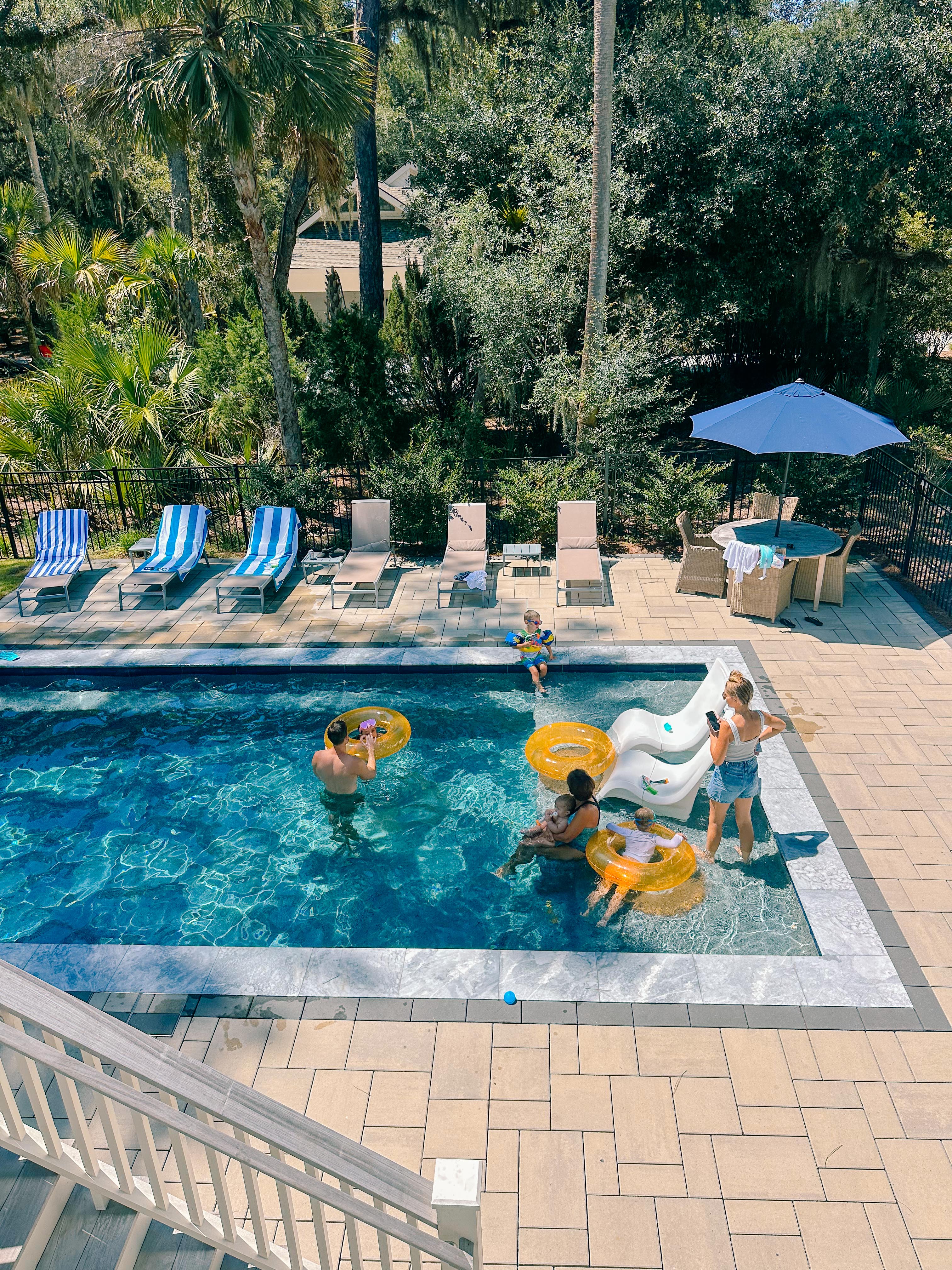 seabrook south carolina, coon hollow, rental, rental property, family rental with pool, travel guide, seabrook island south carolina traveling, travel post, farmers market at freshfields village